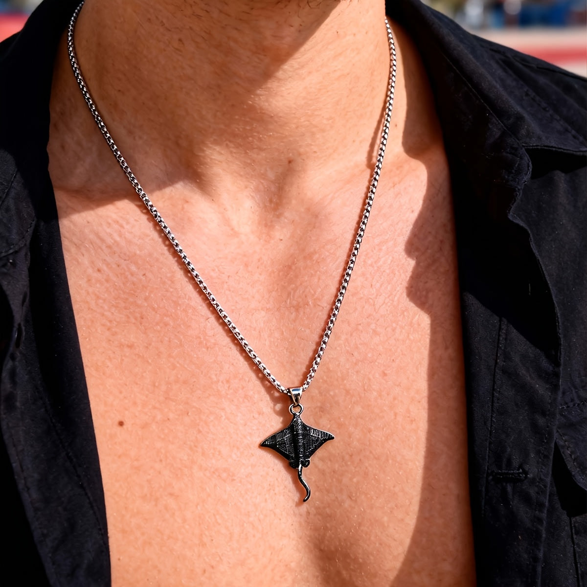 Ray Pendant Necklace