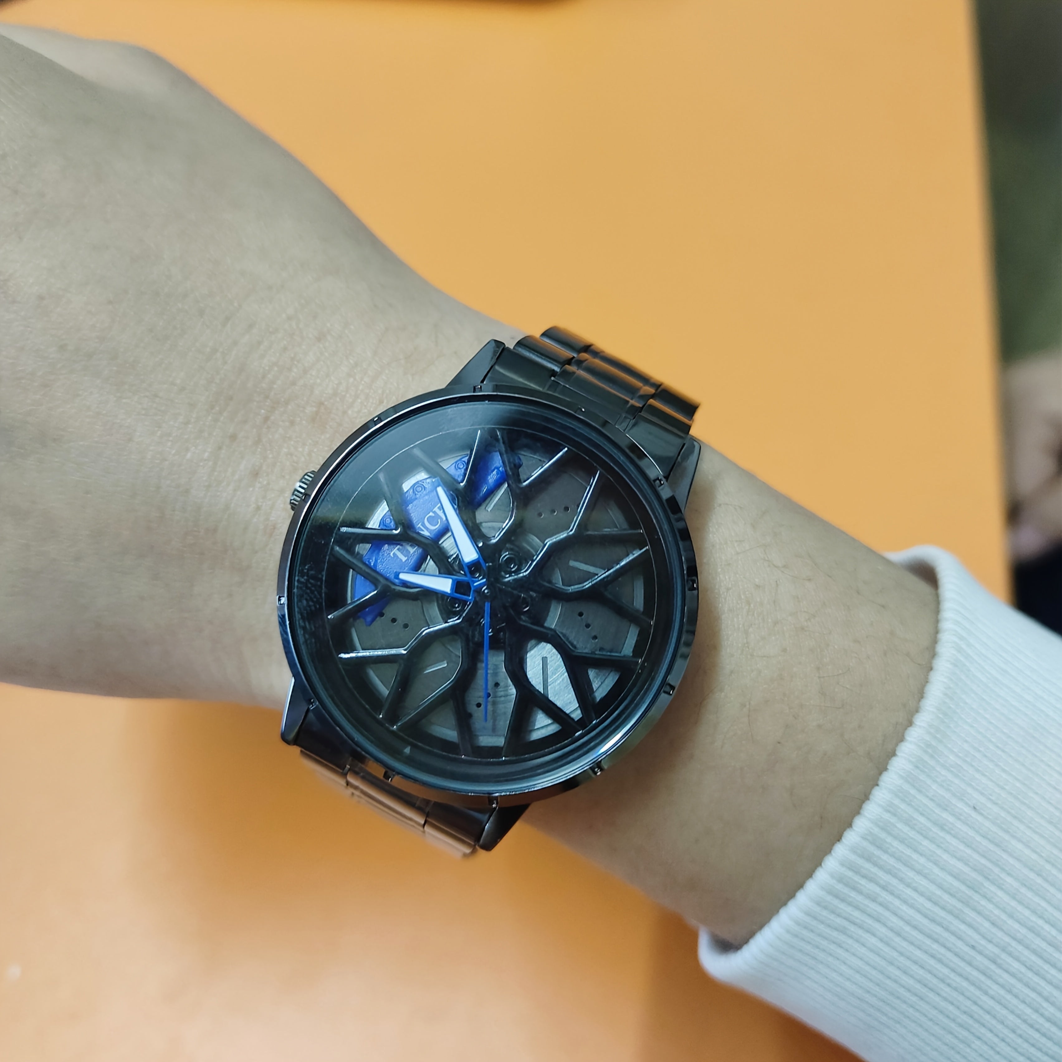Rotating rim Style Watch 2